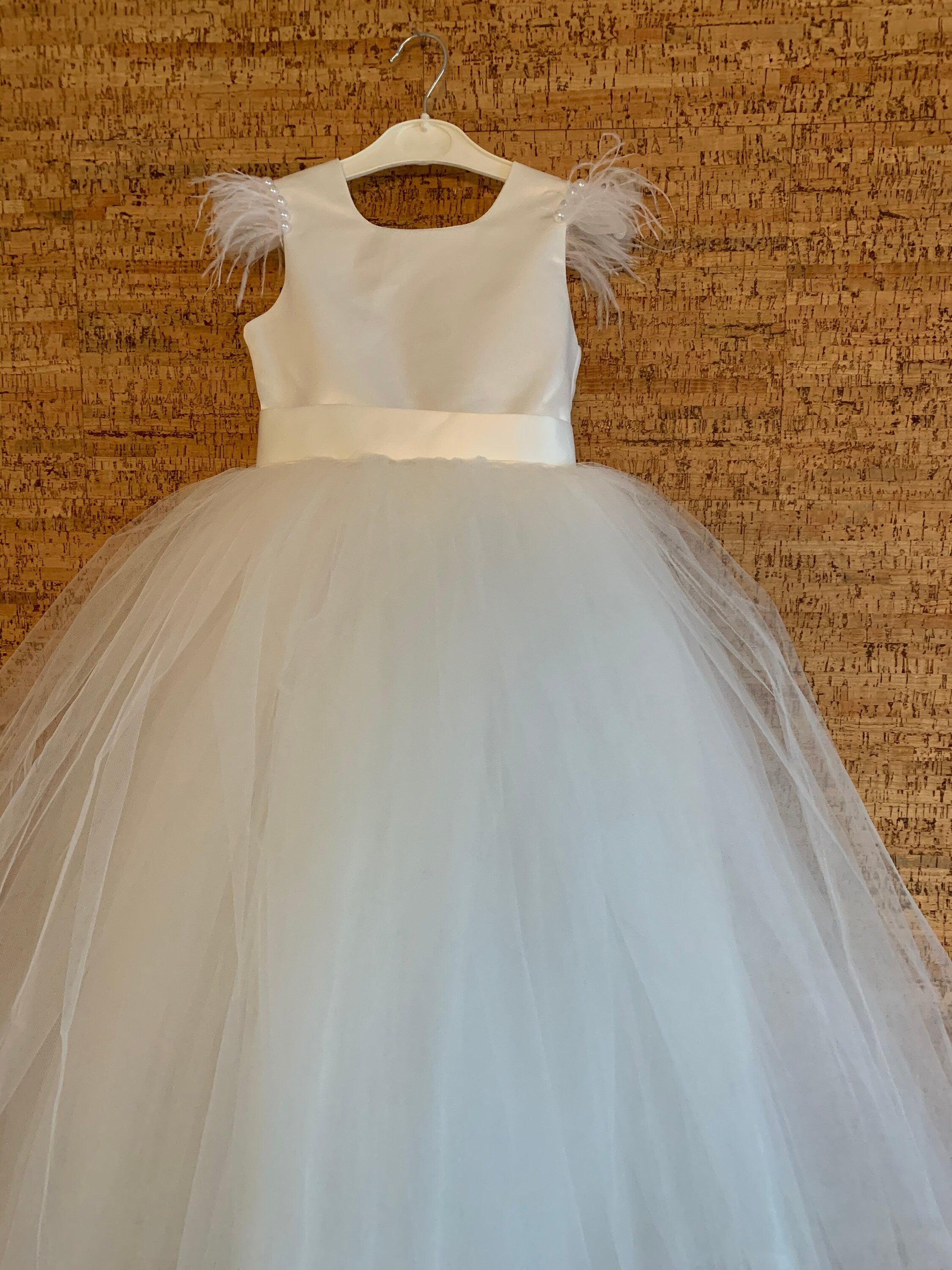 Ivory flower girl dress with feathers Pearl baby girl dress long skirt Open back tulle girl dress Wedding dress