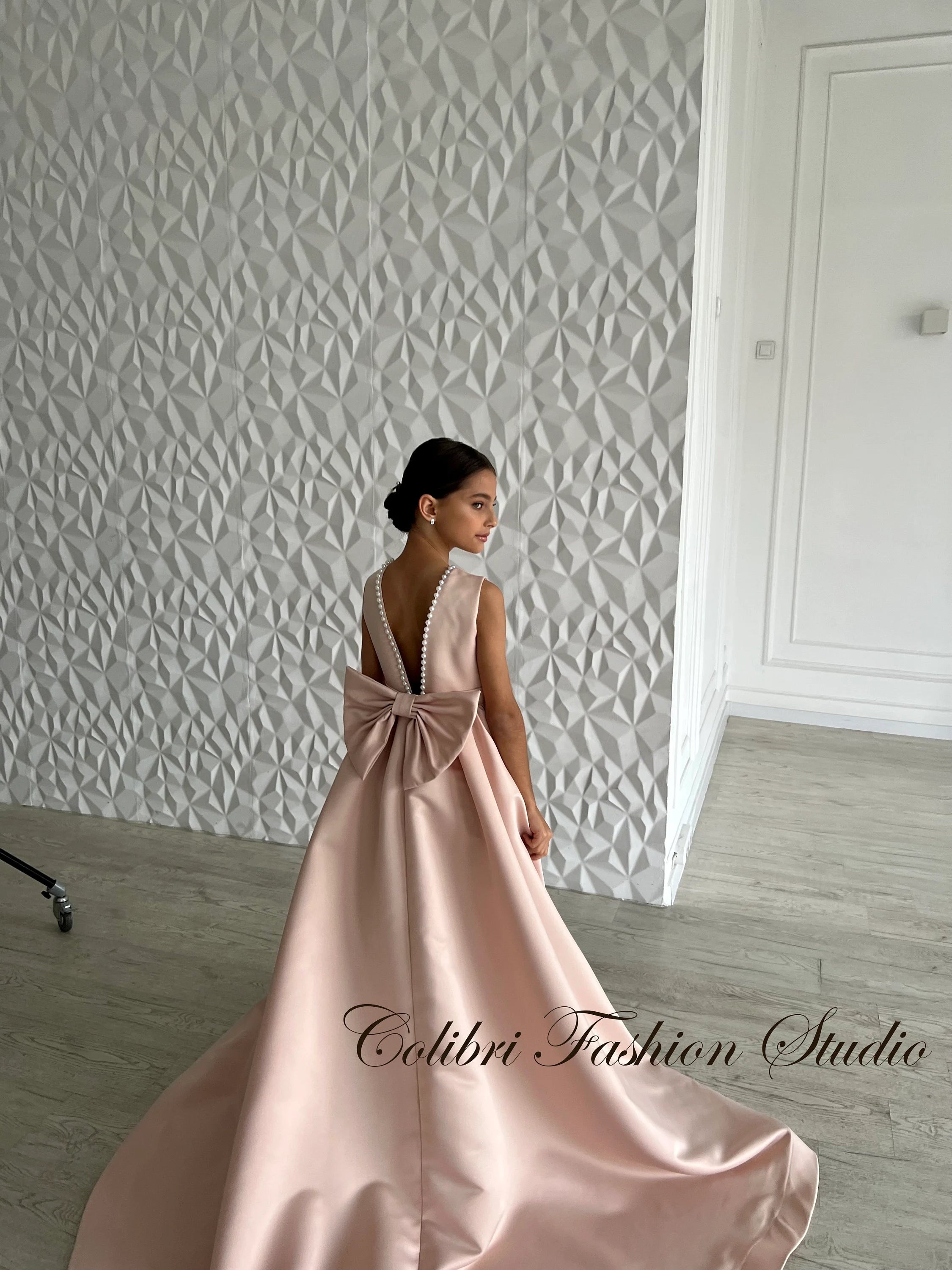 Flower girl dress, Satin girl dress, Girl dress beige, Flower dress with train, Communion dress, Tulle flower dress, Ball gown