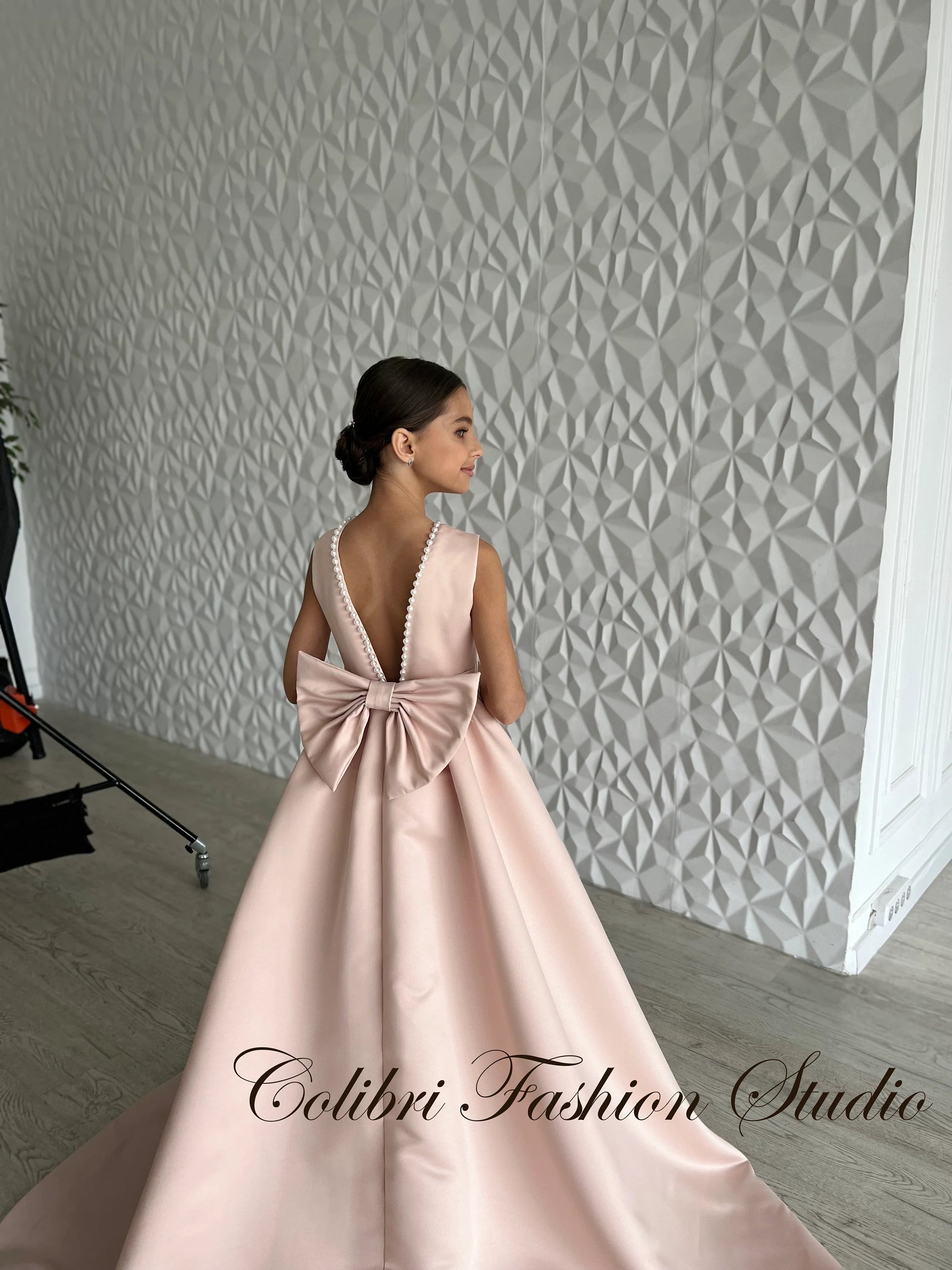 Flower girl dress, Satin girl dress, Girl dress beige, Flower dress with train, Communion dress, Tulle flower dress, Ball gown