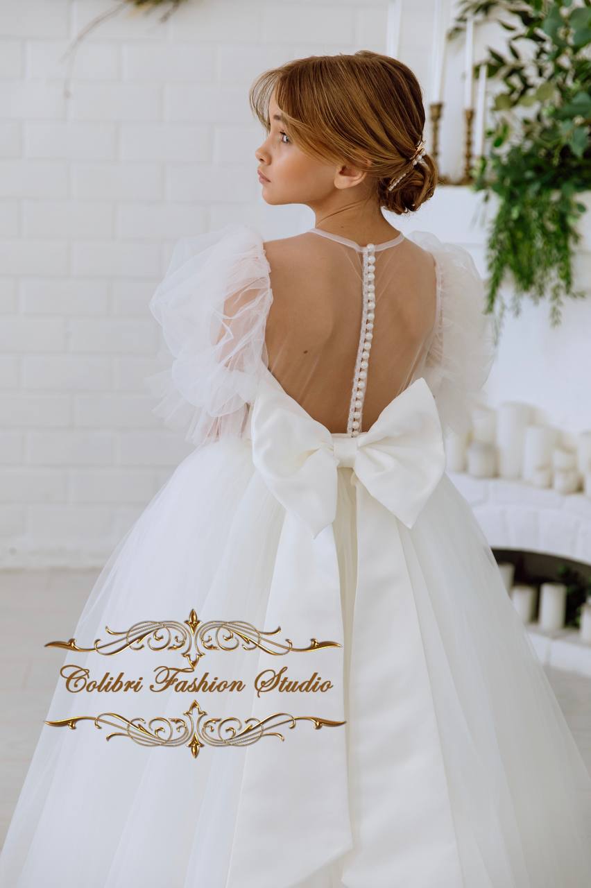 Tutu flower girl dress Communion girl dress Ivory flower dress Wedding flower dress Simple toddler dress Flower girl dress tulle