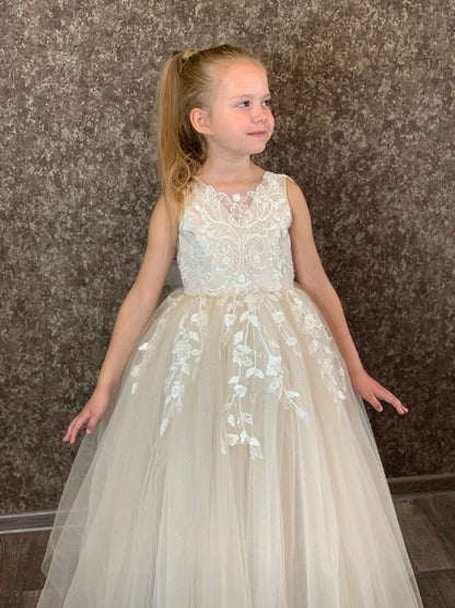 Poofy flower girl dress nude Beige little girl dress Lace baby girl dress First communion girl dress Dress for photoshoot