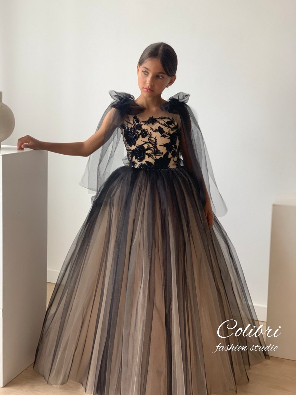 Flower girl dress, Lace girl dress, Tulle flower dress, Tutu girl dres Colibri Fashion Studio Flower girl dress, Lace girl dress, Tulle flower dress, Tutu girl dres Colibri Fashion Studio