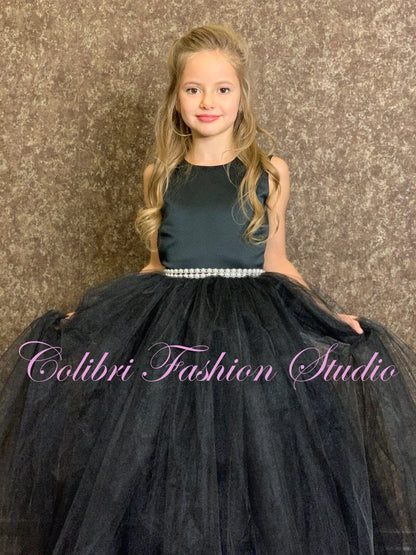 Black tulle girl dress, Flower girl dress elegant, Classic toddler girl dress, Tutu girl dress with pearls