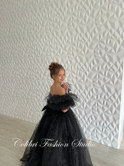 Tulle flower girl dress, Satin dress, Flower girl dress tutu, Party dress, Black flower dresses, Flower girl dress with bow