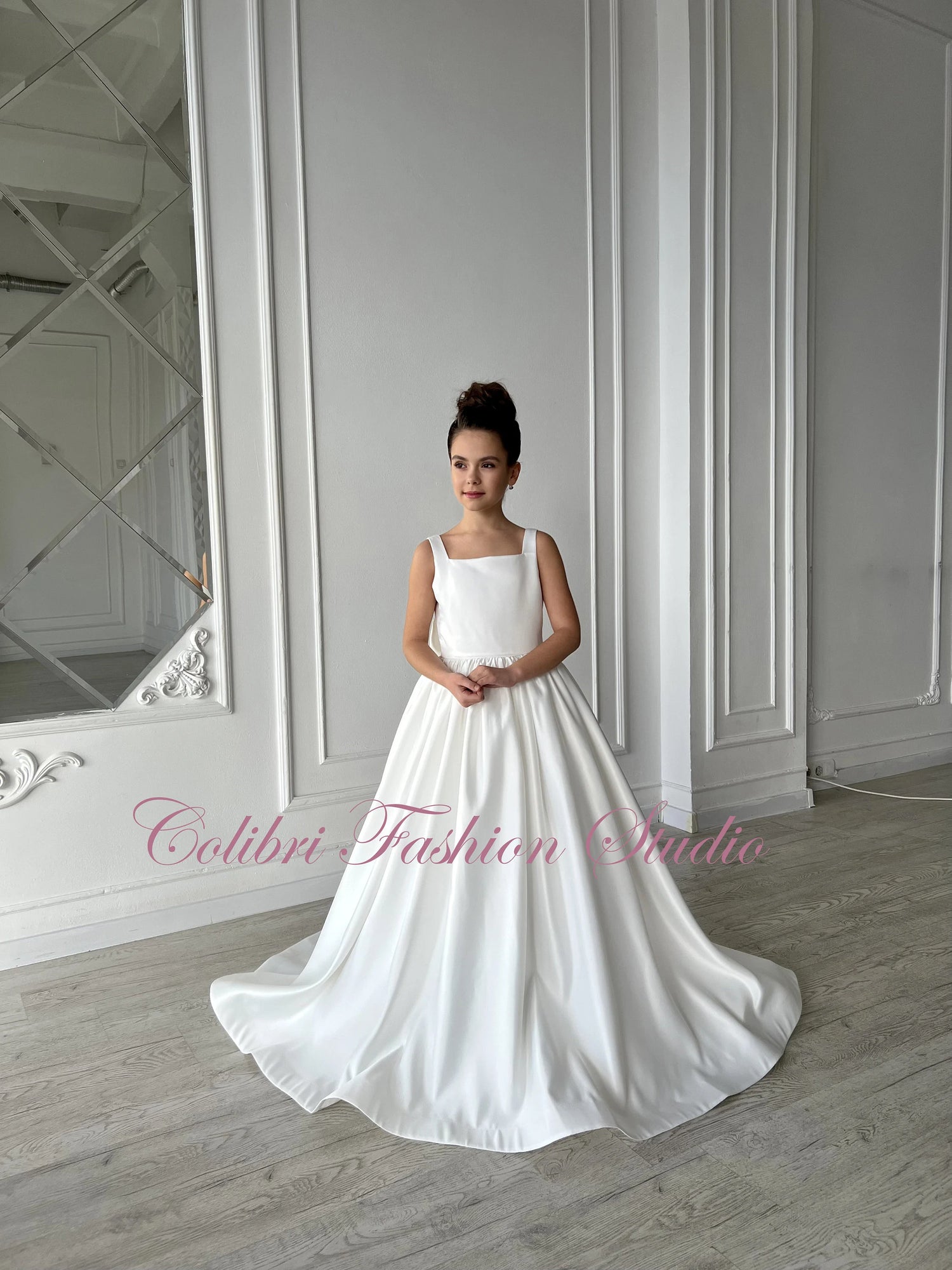communion dresses vintage Custom flower girl dress off white, Elegant satin girl dress, Vintage – Colibri Fashion Studio