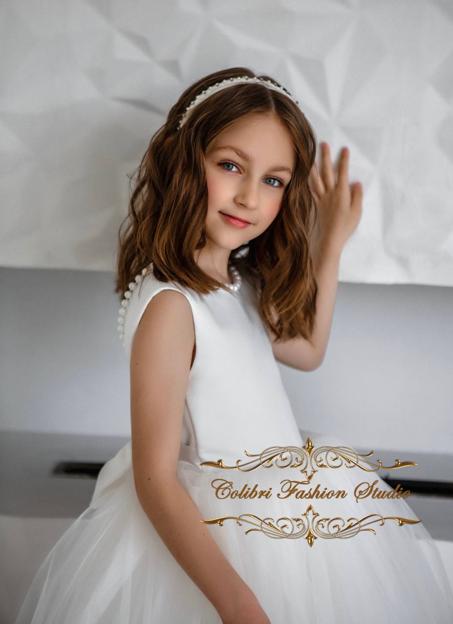 Tulle flower girl dress, Flower dress ivory, Communion dress, Pearl dr Colibri Fashion Studio Tulle flower girl dress, Flower dress ivory, Communion dress, Pearl dr Colibri Fashion Studio