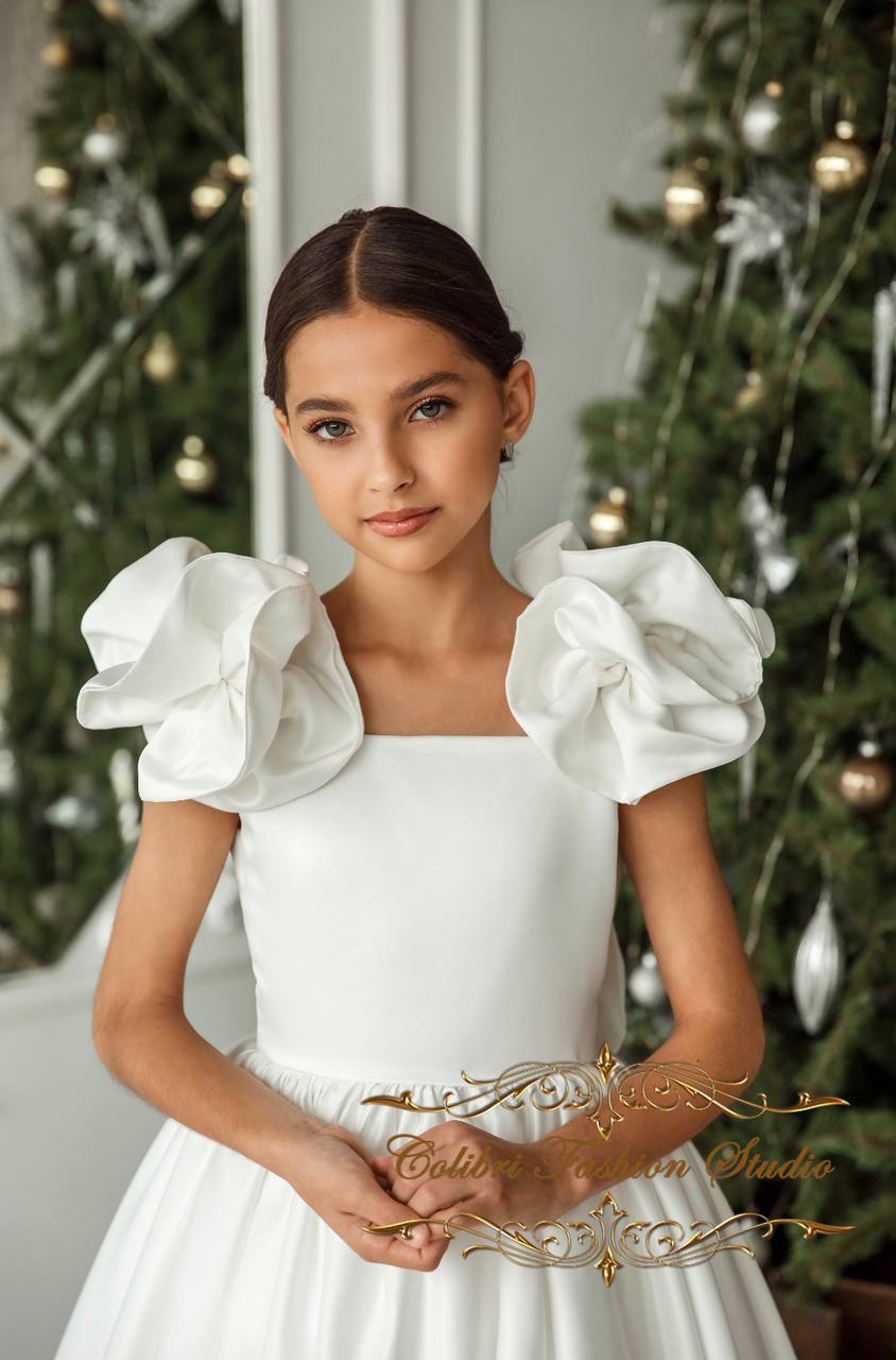 Off white flower girl dress, Satin girl dress with train, Junior bridesmaid dress puffy sleeves, Girl baby girl dress with flowers on shoulders Off white flower girl dress, Satin girl dress with train, Junior bridesmaid dress puffy sleeves, Girl baby girl dress with flowers on shoulders
