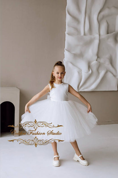 Tutu flower girl dress, Ivory girl dress, Open back flower girl dress, Girl dress with big bow, Party girl dress ivory, Girl dress tulle