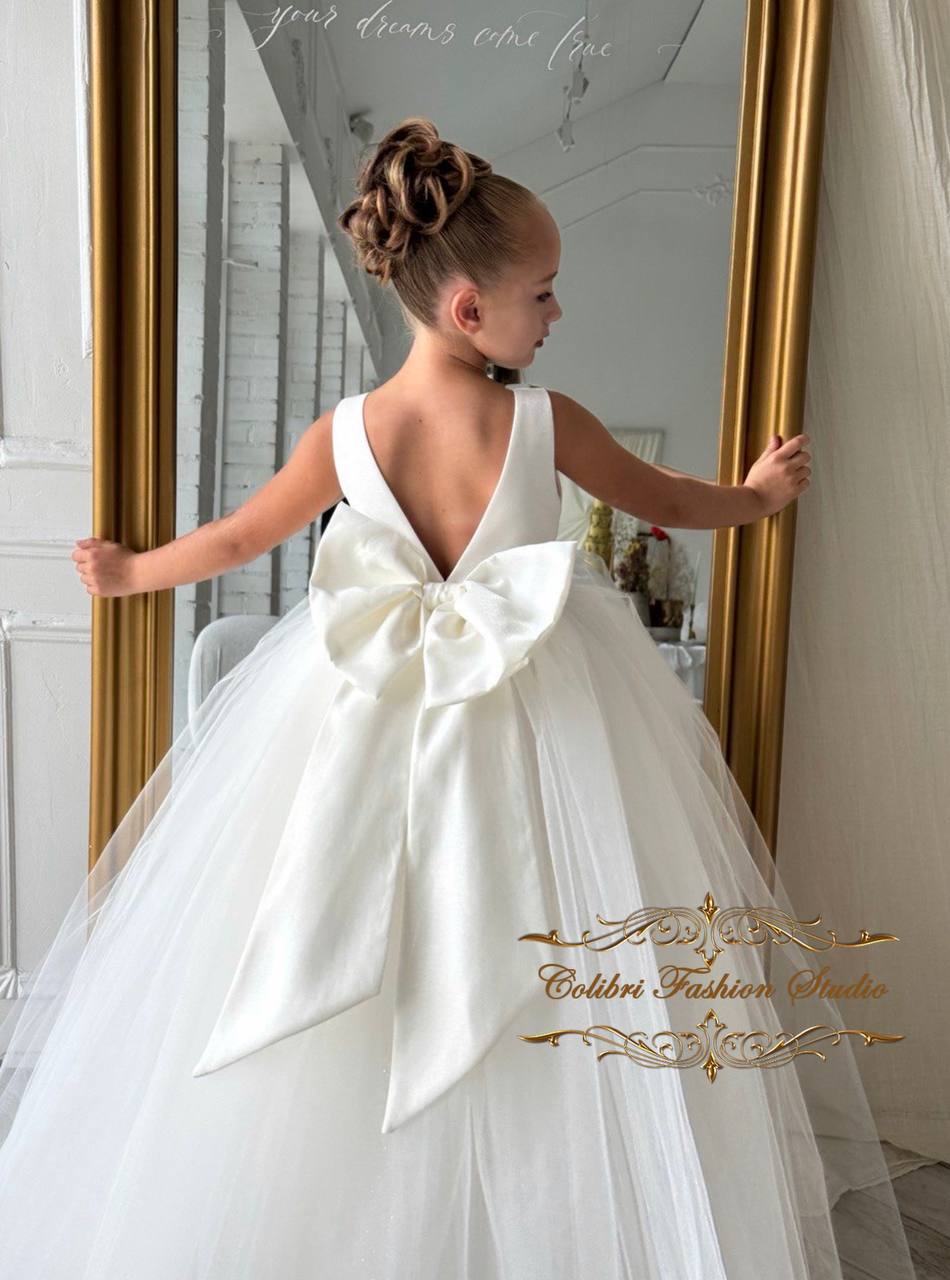 Baby flower girl dress ivory, 1st birthday dress, ball gown flower girl dress, tutu girl dress, chic white girl dress